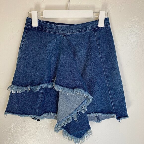 Blank NYC Asymmetrical Keltie Denim Mini Skirt NWT - Picture 2 of 10